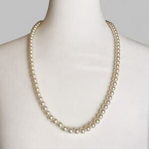 Sarah Coventry Vintage Pearl Necklace 25"